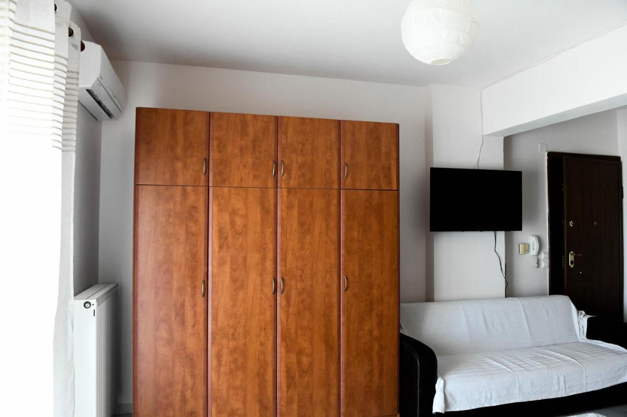 Papi'S Free Parking Apartments 2 - Studio アレクサンドルポリス エクステリア 写真
